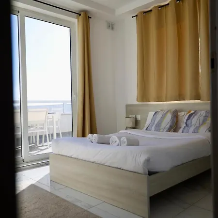 Valletta View 2br With Terrace