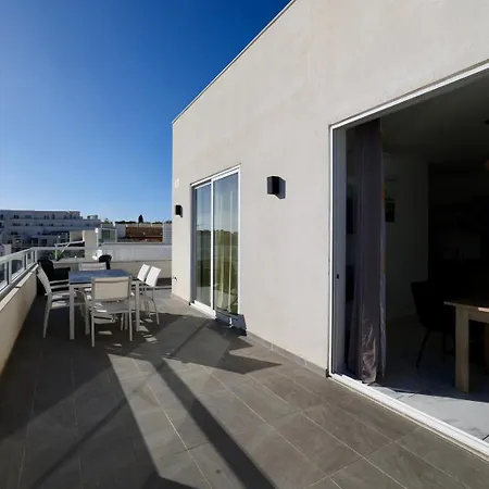 Valletta View 2br With Terrace Apartment *
