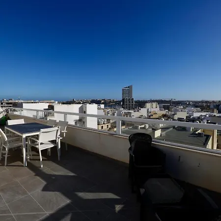 Apartment Valletta View 2br With Terrace Gzira