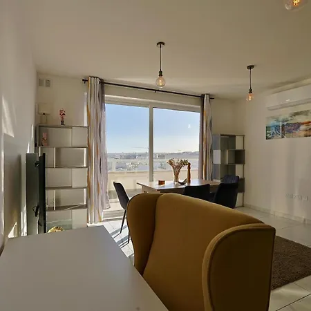 Apartament Valletta View 2br With Terrace