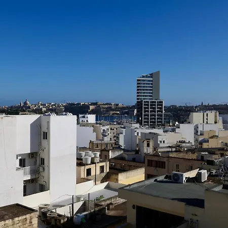 Valletta View 2br With Terrace Apartament