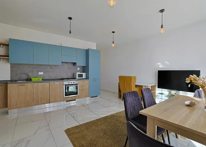 Valletta View 2br With Terrace * Gzira